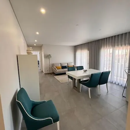 Apartamento Stylish Near Oasis Nazaré